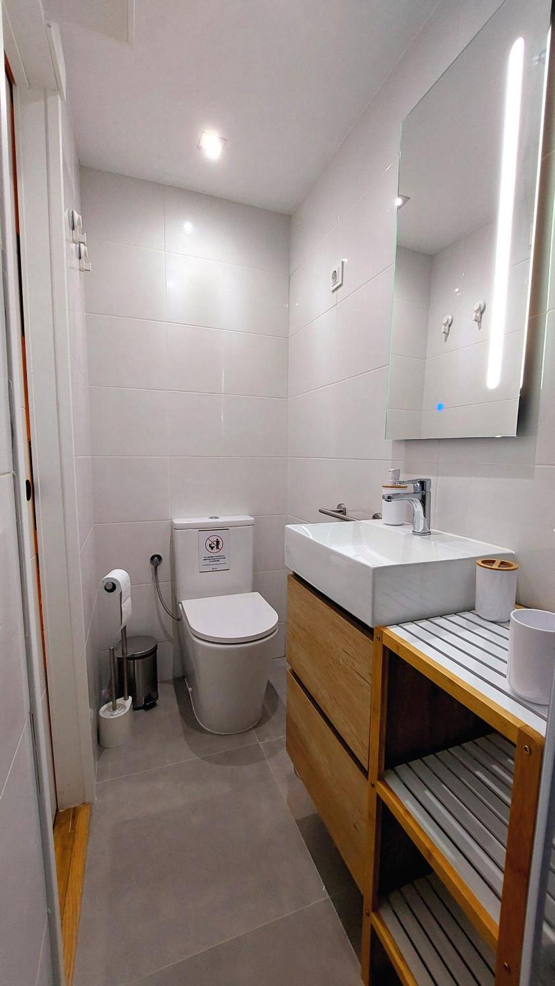 Acogedor Estudio En Delicias By Bebalmy Apartment Madrid Exterior photo
